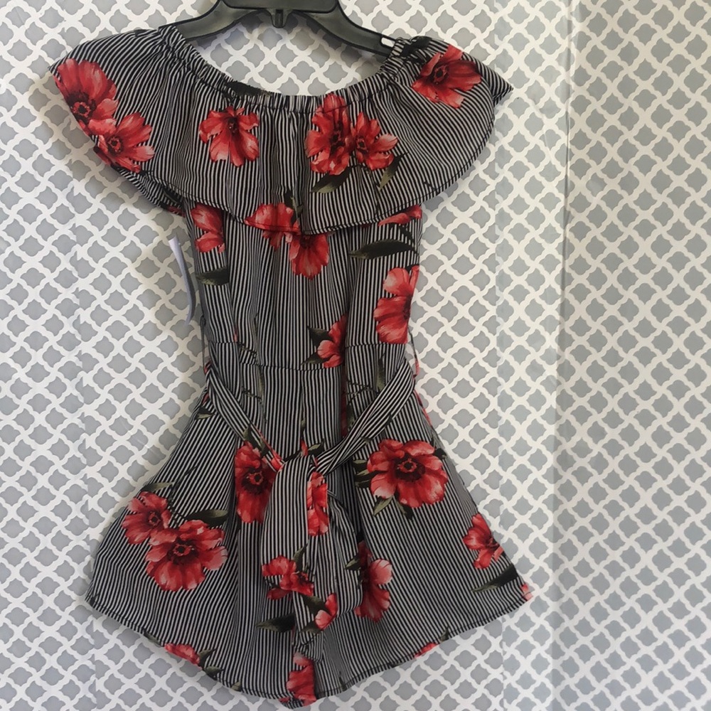 🌞‎ Hippie Chic striped floral over shoulder romper